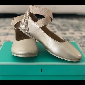 Copper Key shoes size 2 big kid